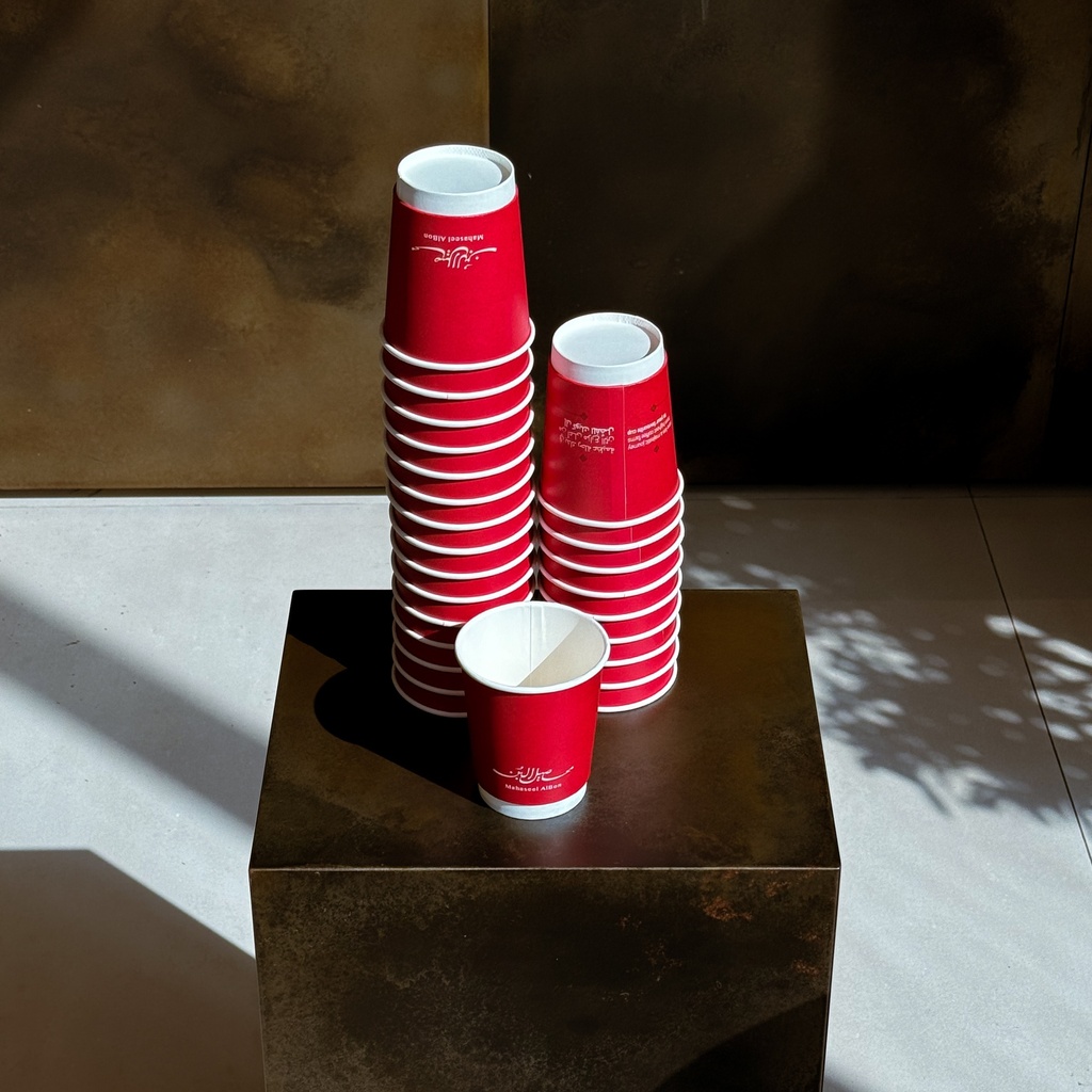 Red paper cups (8 oz) (10)